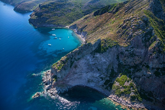 Sea watching con il Parco nazionale Arcipelago Toscano all’Isola di Capraia