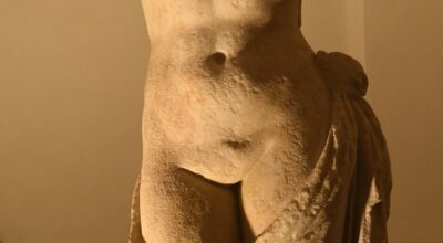 Inaugurata a Capraia la mostra “La Venere e i Marmi Dussol” in occasione dei 25 anni del Pnat