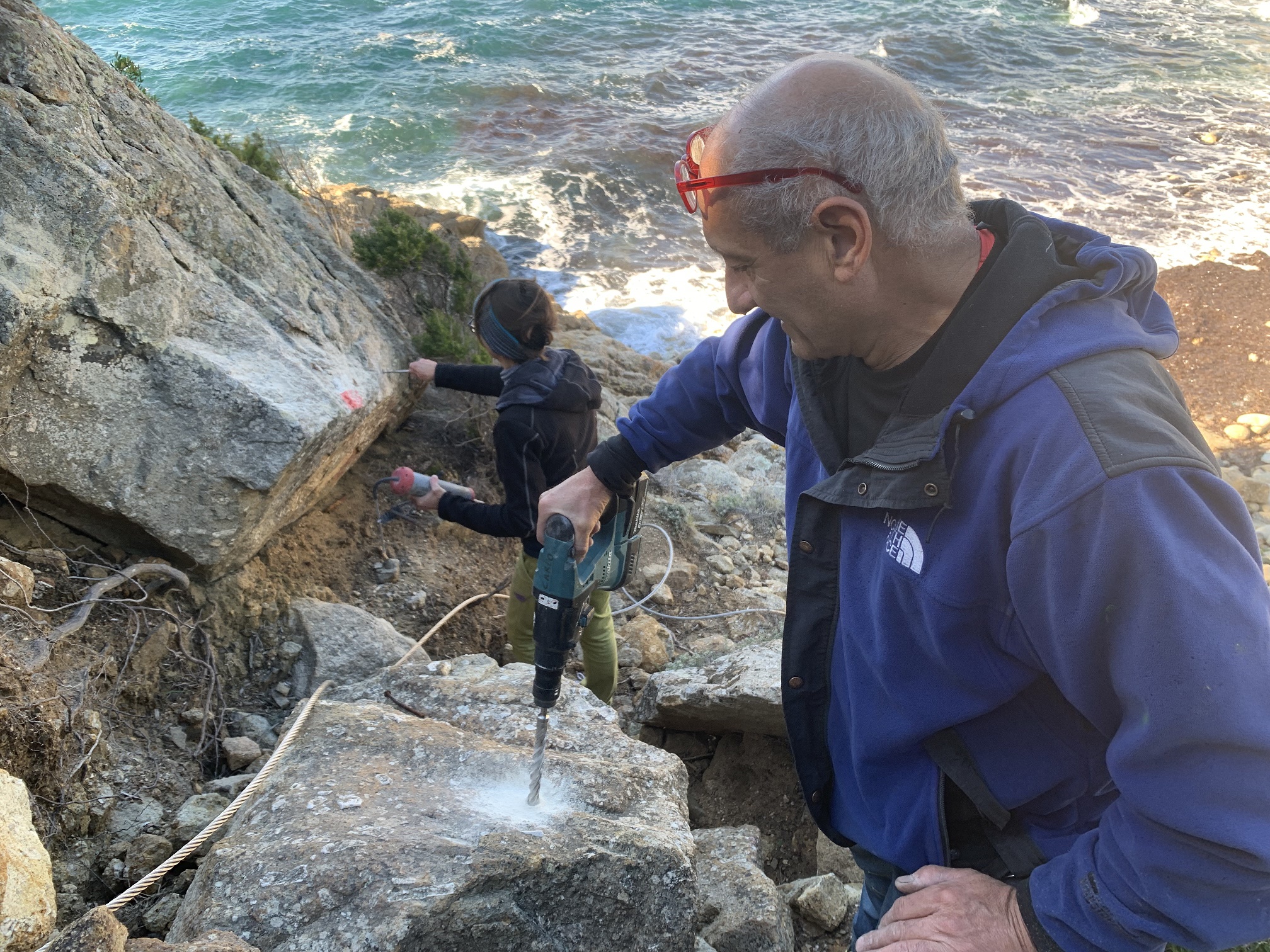 Club Alpino Italiano e Parco Nazionale Arcipelago Toscano rinnovano la collaborazione per la sicurezza dei sentieri